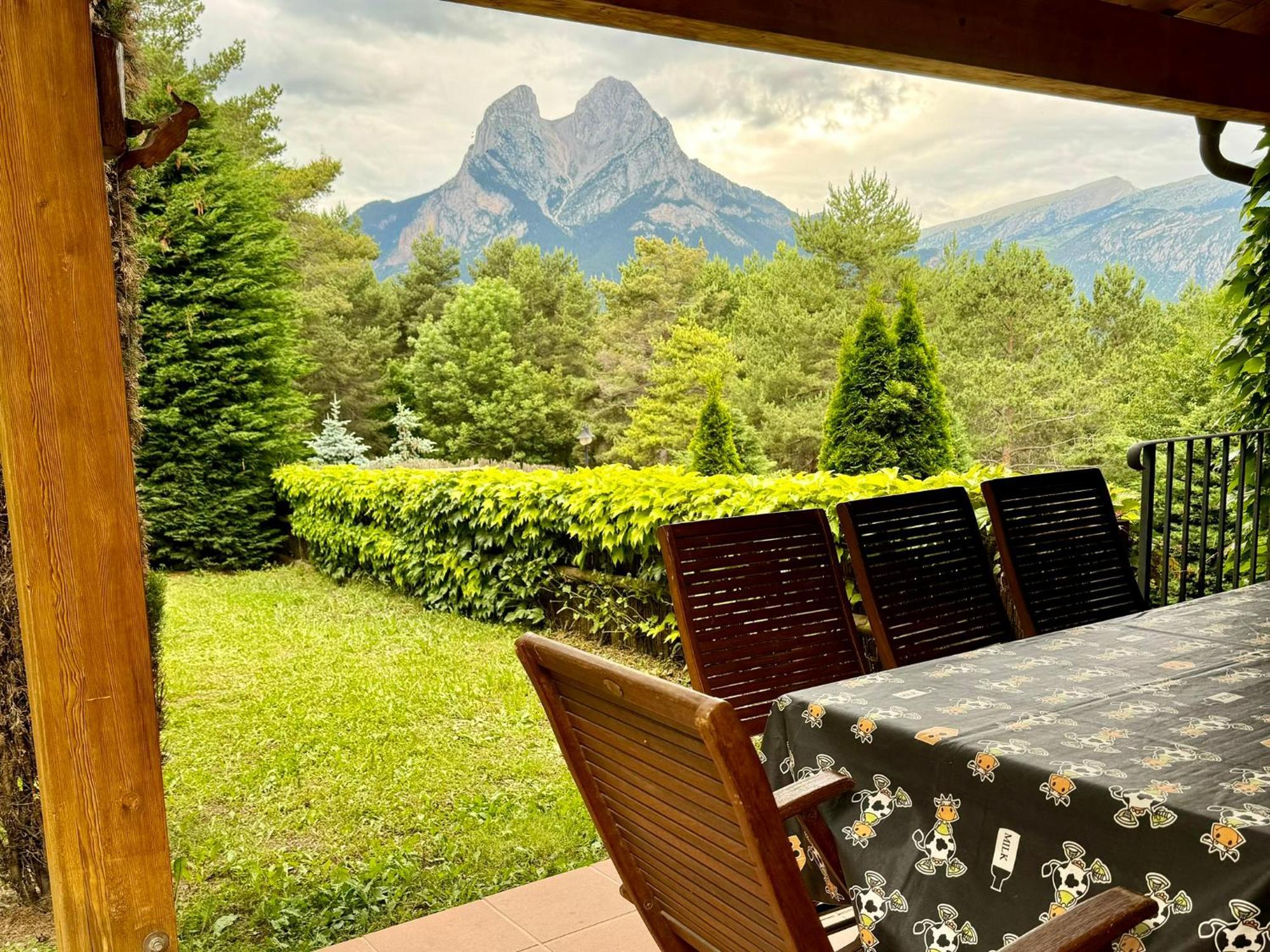Cal Roig - Pedraforca Villa Saldés Dış mekan fotoğraf